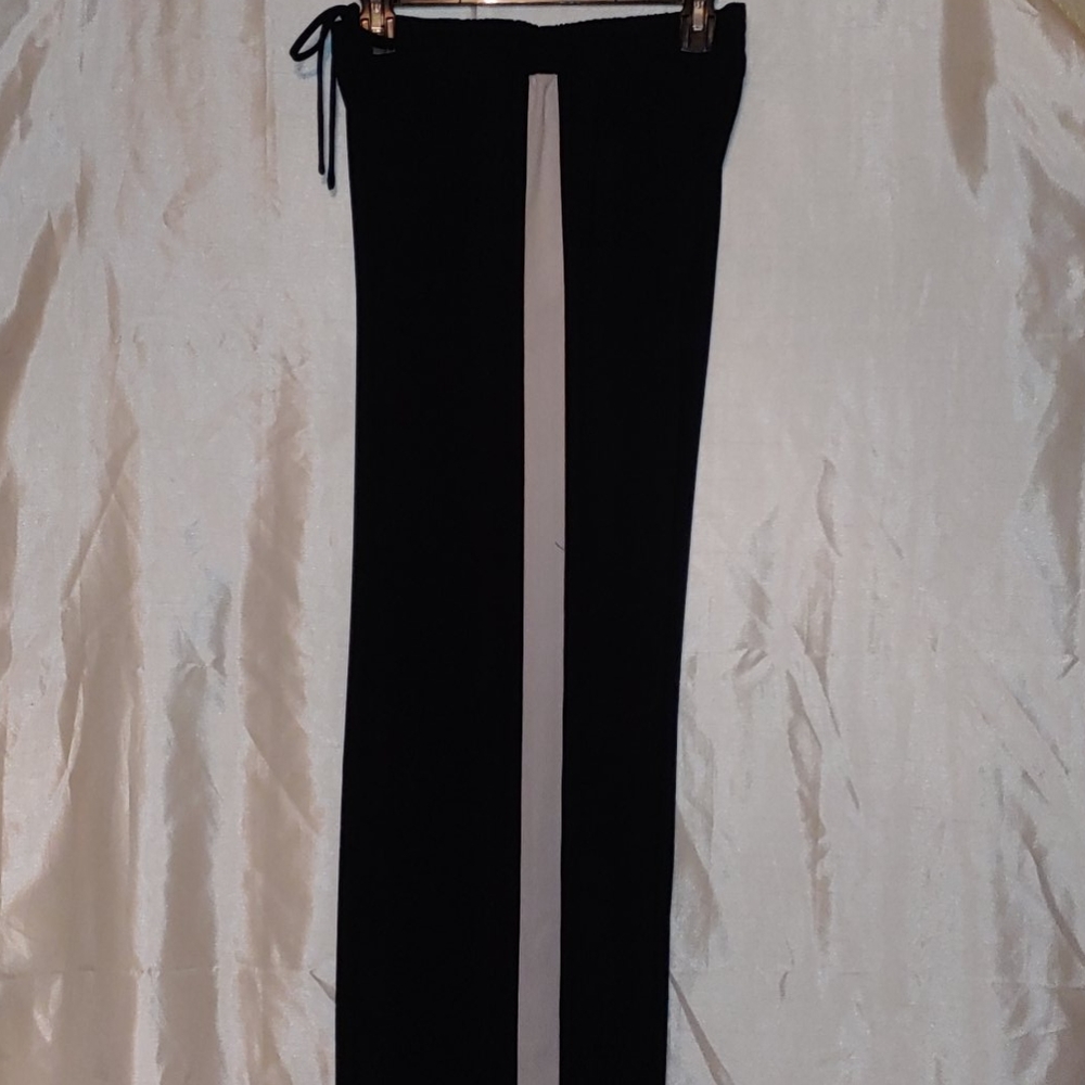 Long black pants - Picture 2 of 2